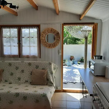 Au Pied Du Mont Ventoux Chalet Mormoiron