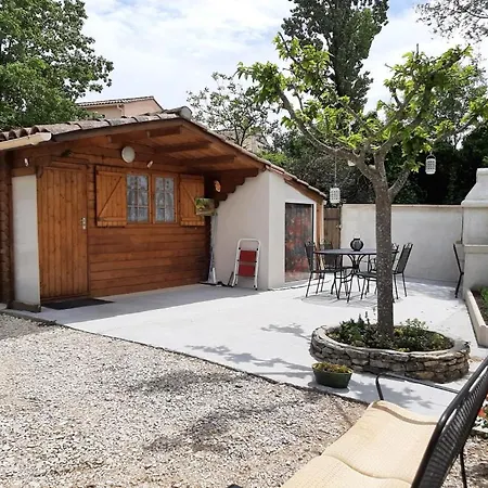 Au Pied Du Mont Ventoux Chalet